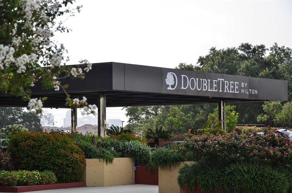 Doubletree By Hilton Hotel Houston Greenway Plaza Exterior foto
